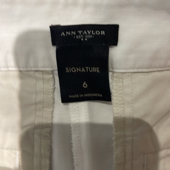 Ann Taylor white Capri pants women’s size 6 - Picture 3 of 3